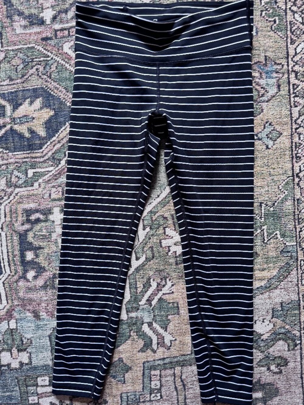 GapFit High Rise Blackout Stripe 7/8 Leggings Size Small